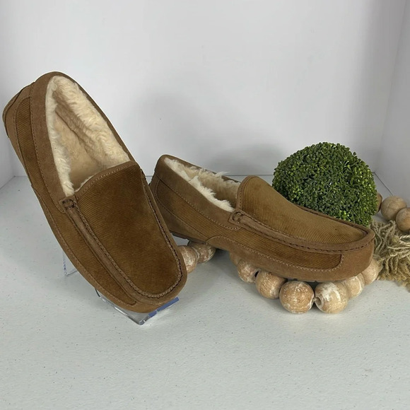 UGG MEN ASCOT SLIPPERS Size 9 NIB - Picture 2 of 13